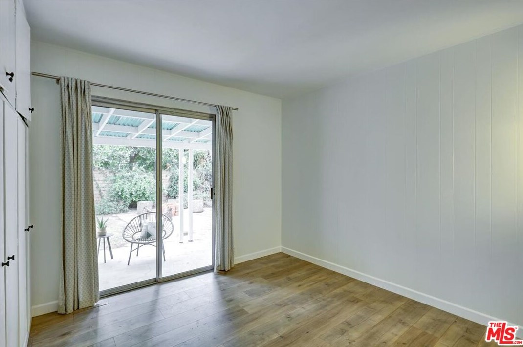 3411 Barrington Ave, Los Angeles CA  90049-4432 exterior