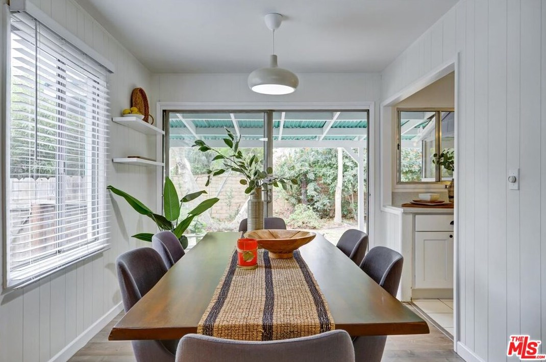 3411 Barrington Ave, Los Angeles CA  90049-4432 exterior