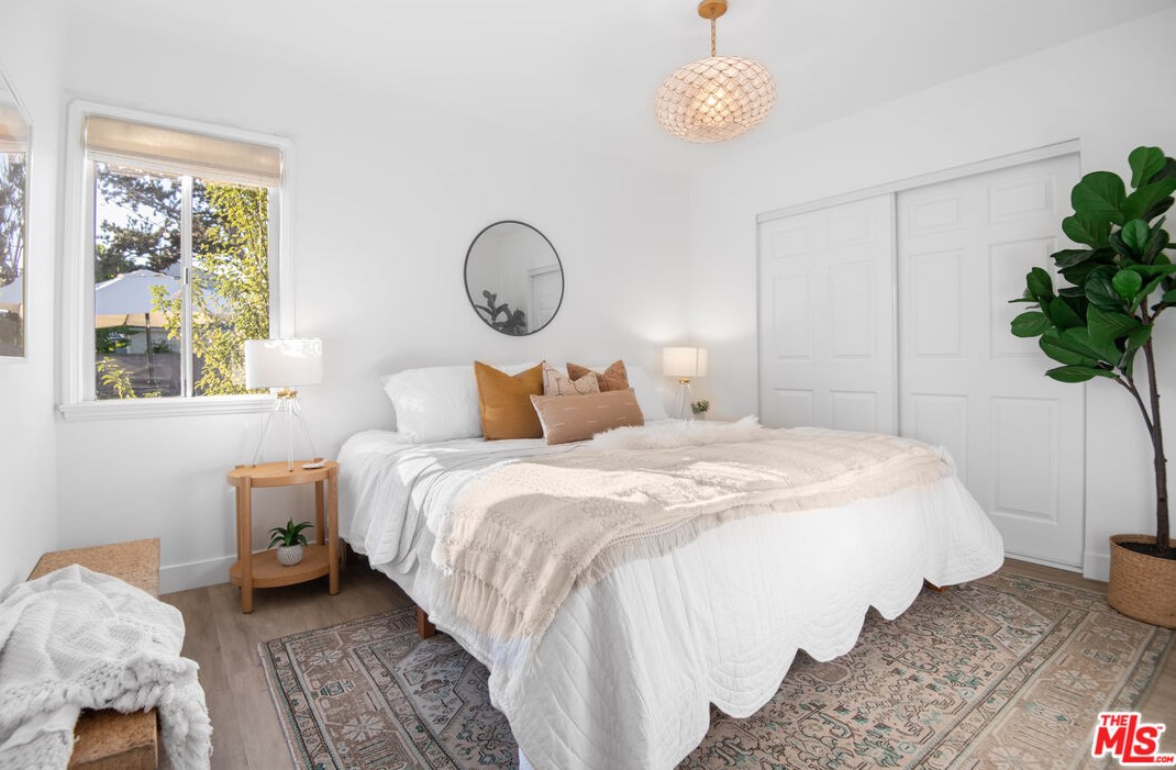 8107 Airlane Ave, Los Angeles CA  90045-3014 exterior