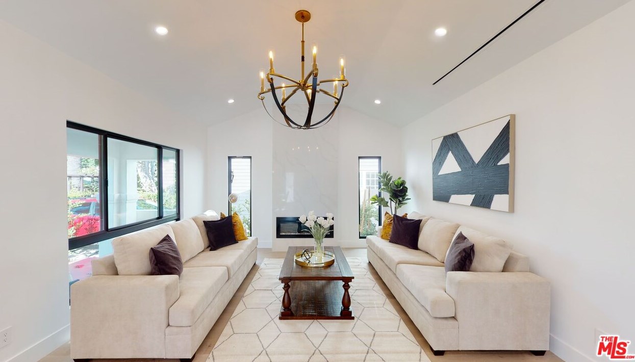 2118 Glendon Ave, Los Angeles CA  90025-6326 exterior