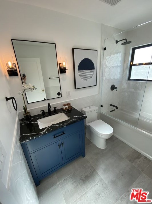 2118 Glendon Ave, Los Angeles CA  90025-6326 exterior