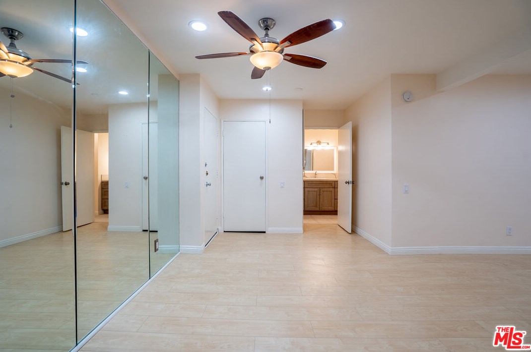 5460 White Oak Ave #k103, Van Nuys, CA 91316