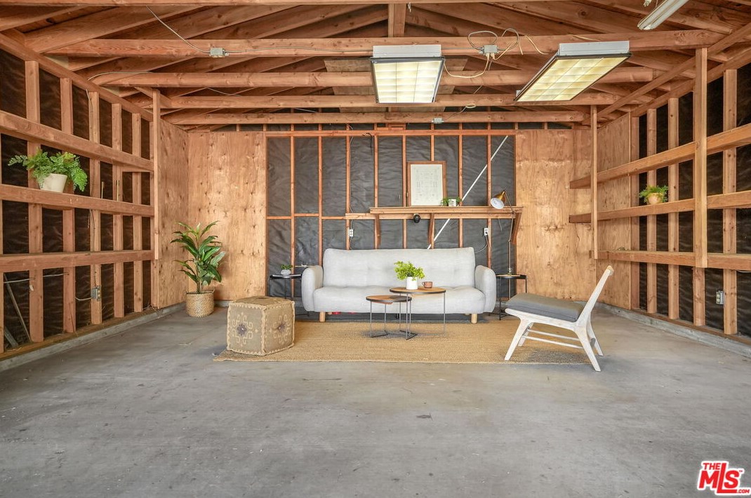 5223 Maywood Ave, Los Angeles CA  90041-1213 exterior