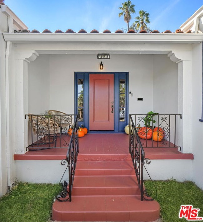 5223 Maywood Ave, Los Angeles CA  90041-1213 exterior