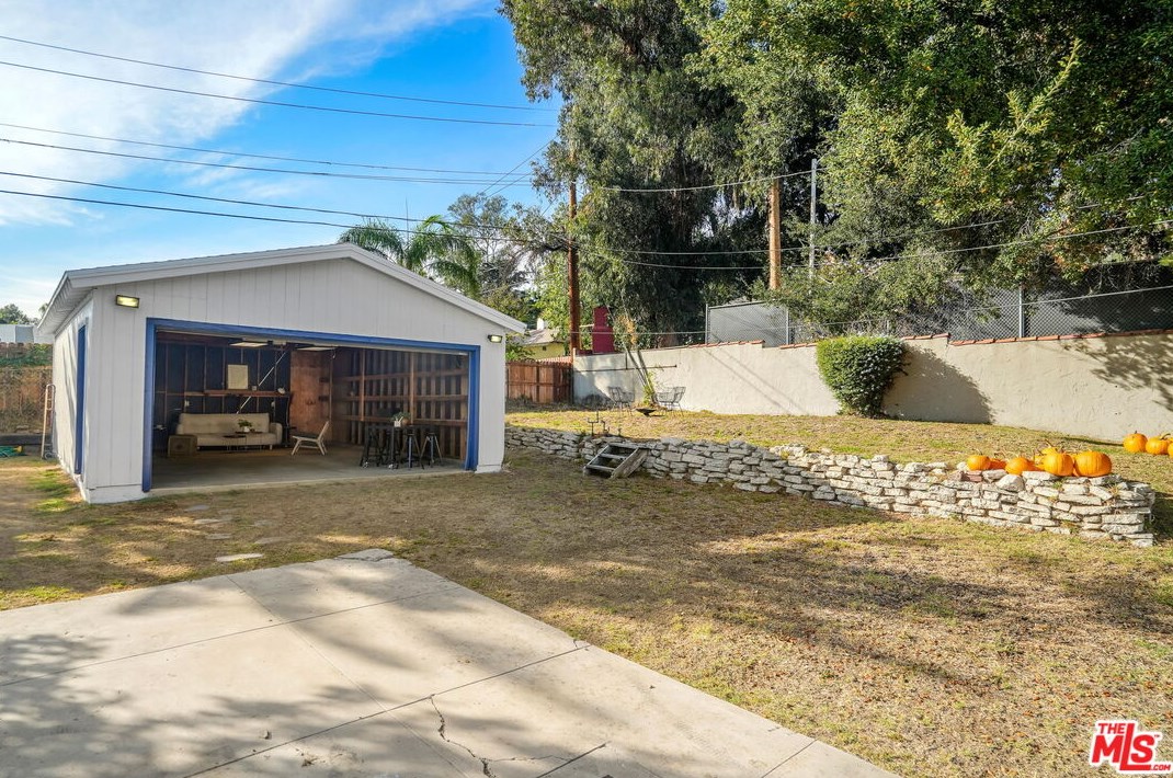 5223 Maywood Ave, Los Angeles CA  90041-1213 exterior