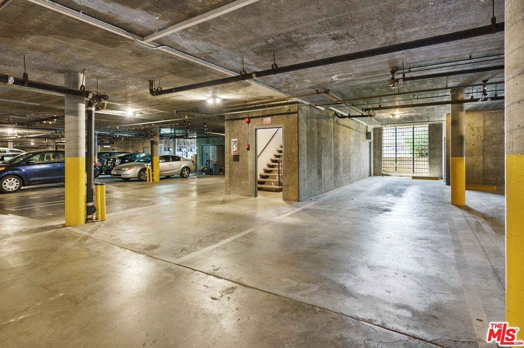 4365 Mclaughlin Ave, Los Angeles CA  90066-5956 exterior