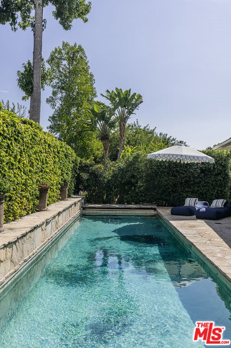 2846 Westbrook Ave, Los Angeles CA  90046-1249 exterior