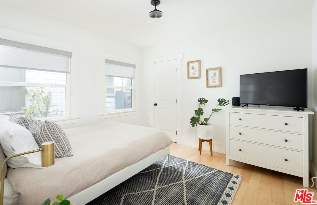 1727 39th Pl, Los Angeles CA  90062-1339 exterior