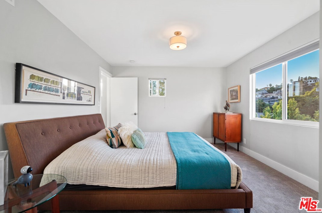 6091 Meridian St, Los Angeles CA  90042-2742 exterior