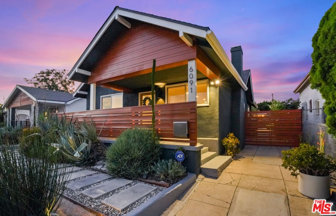 6091 Meridian St, Los Angeles CA  90042-2742 exterior