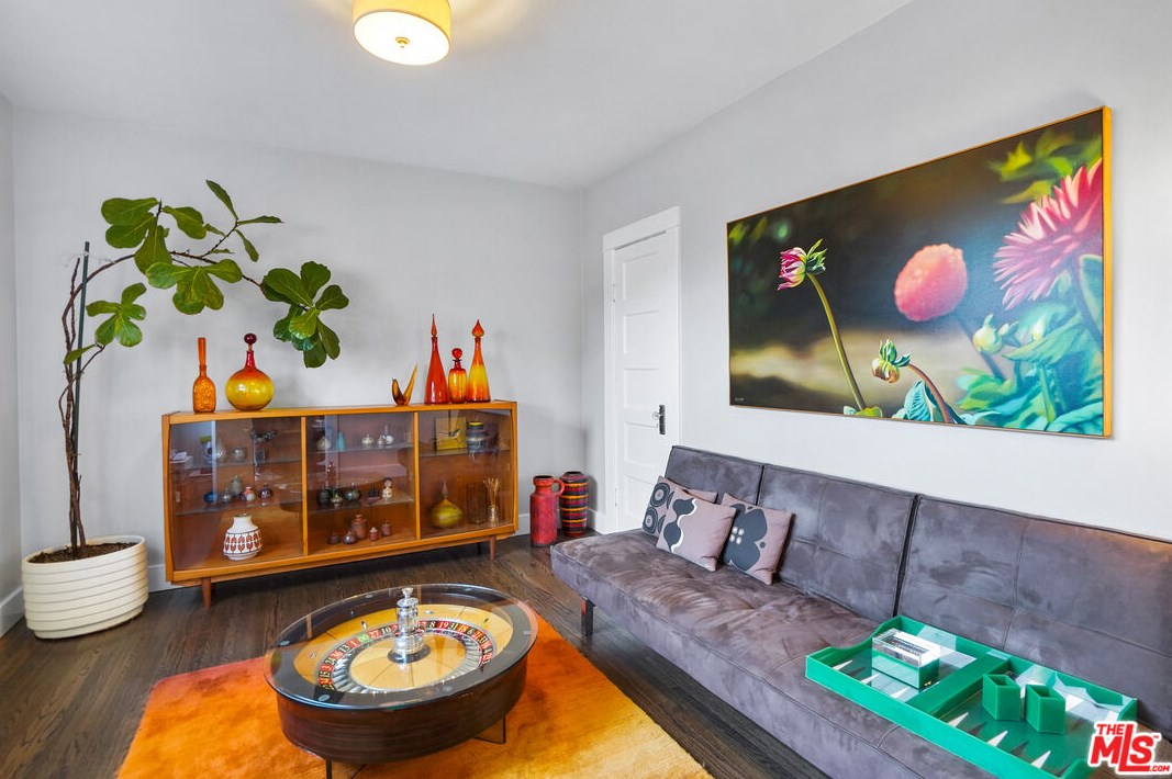 6091 Meridian St, Los Angeles CA  90042-2742 exterior