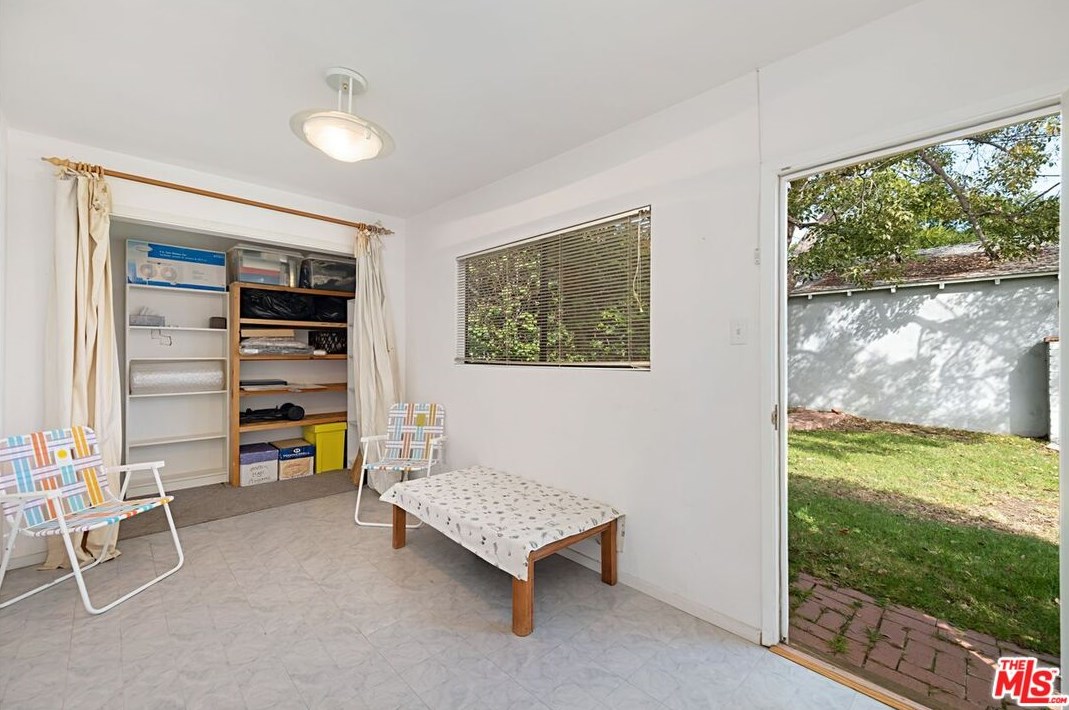 1717 Preuss Rd, Los Angeles CA  90035-4311 exterior