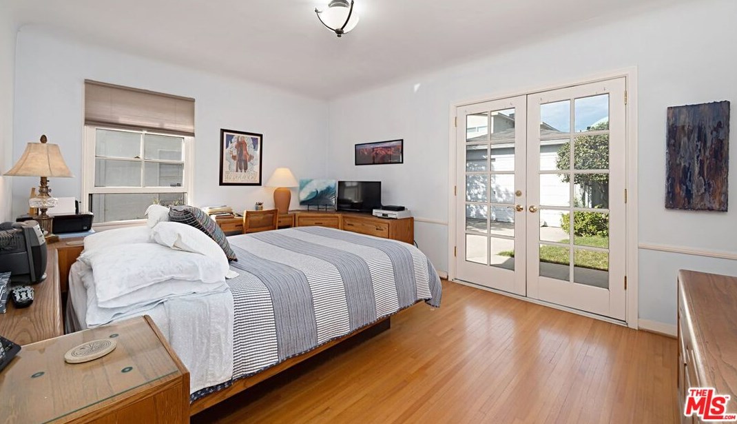 1717 Preuss Rd, Los Angeles CA  90035-4311 exterior