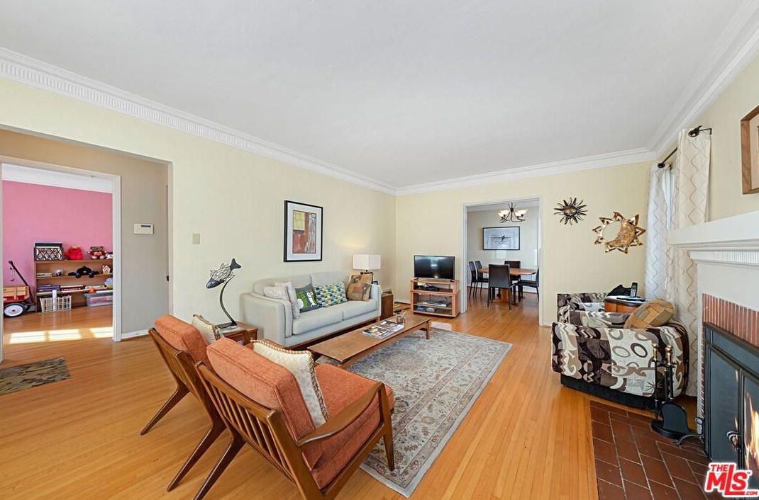 1717 Preuss Rd, Los Angeles CA  90035-4311 exterior