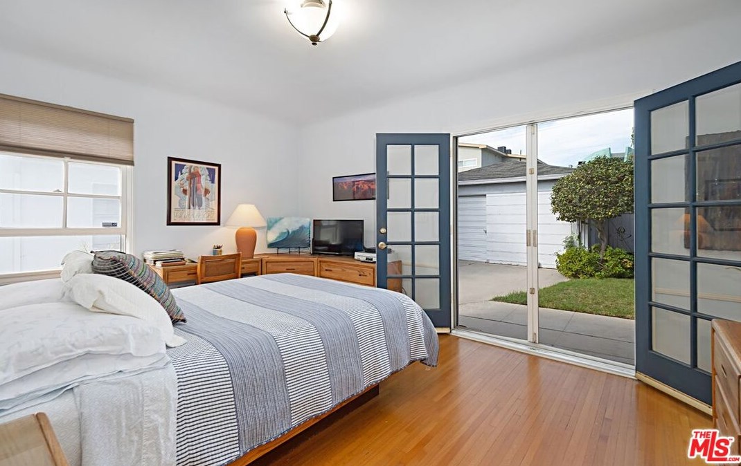 1717 Preuss Rd, Los Angeles CA  90035-4311 exterior