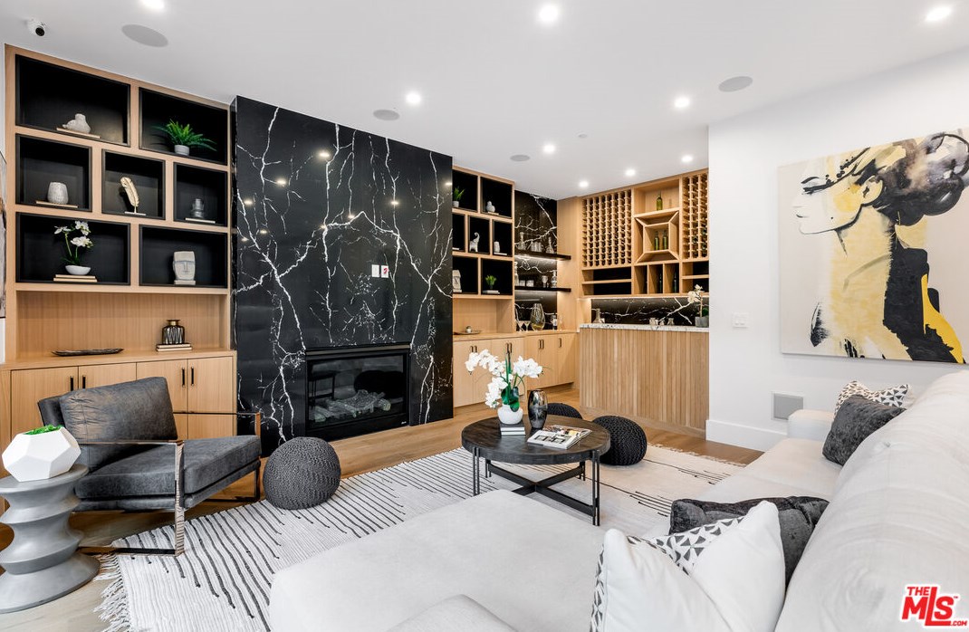1773 Preuss Rd, Los Angeles CA  90035-4311 exterior