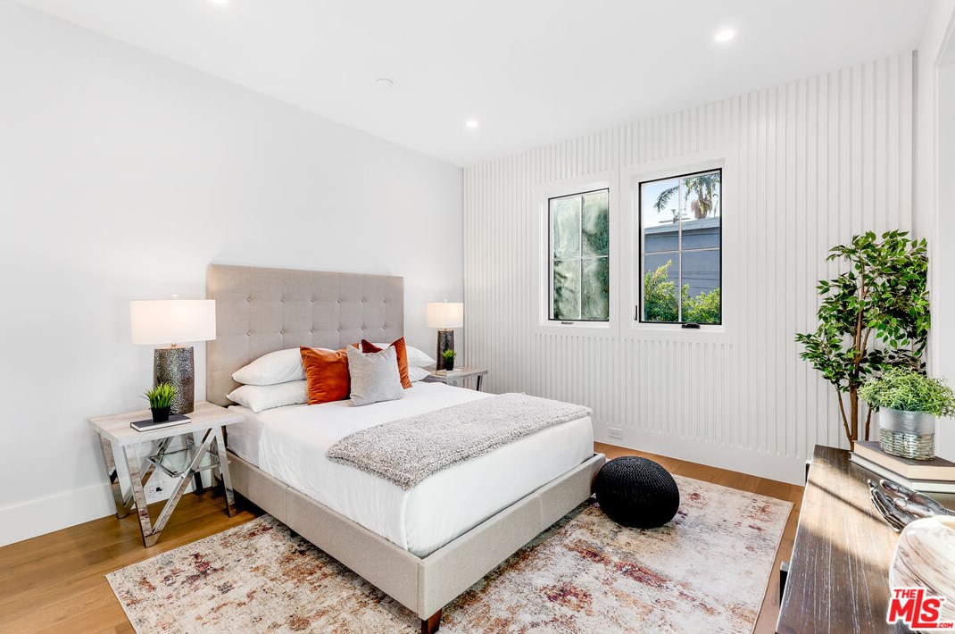 1773 Preuss Rd, Los Angeles CA  90035-4311 exterior