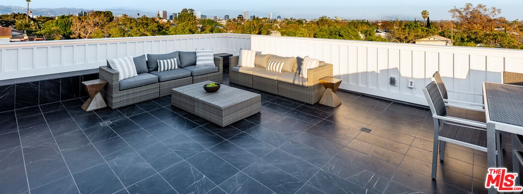 1773 Preuss Rd, Los Angeles CA  90035-4311 exterior