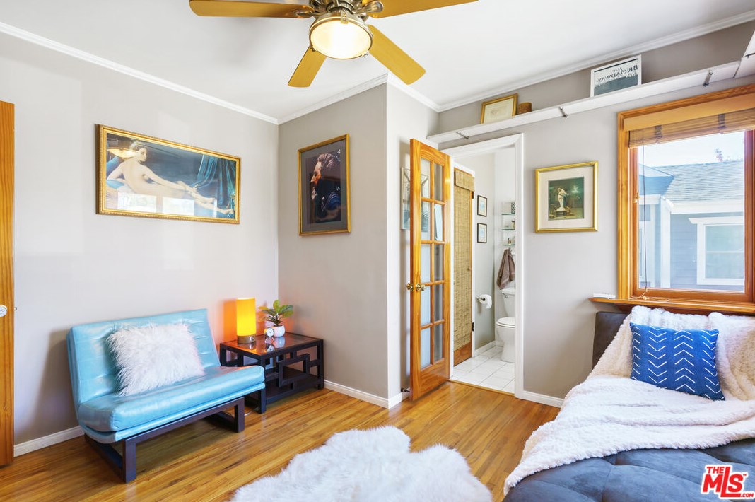 12900 Stanwood Dr, Los Angeles CA  90066-1742 exterior