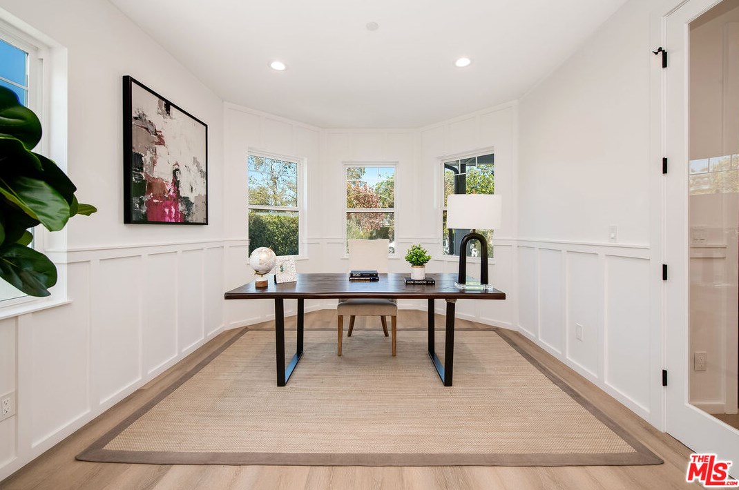 1025 Carmelina Ave, Los Angeles CA  90049-5809 exterior