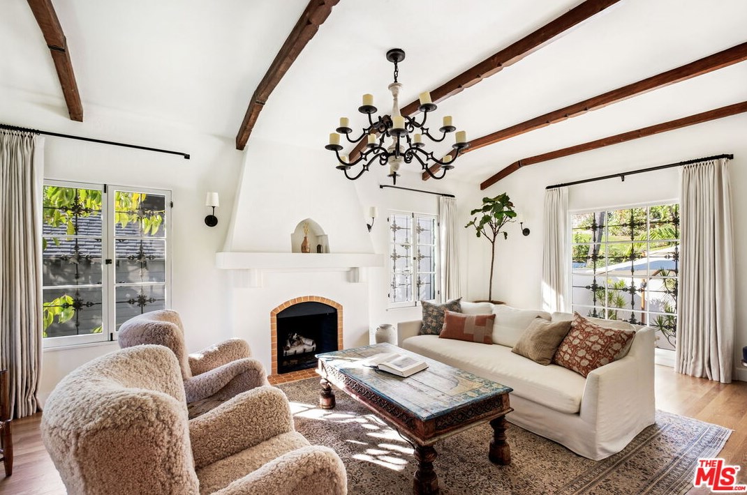 2466 Moreno Dr, Los Angeles CA  90039-2640 exterior