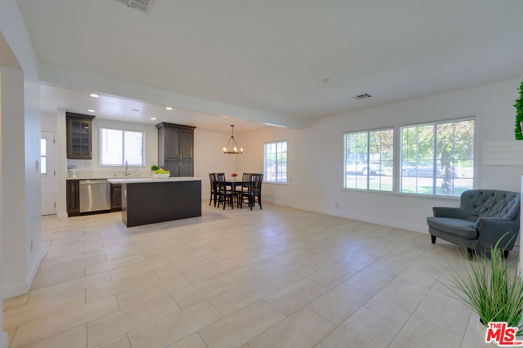 1744 Elizabeth St, Pasadena CA  91104-2763 exterior