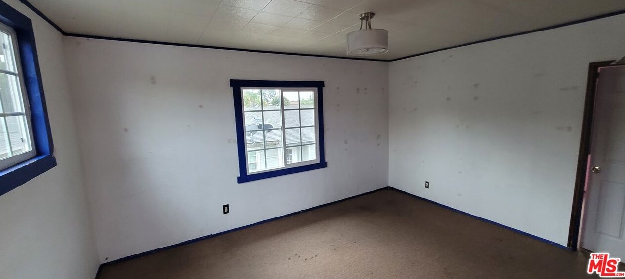 2659 Thorpe Ave, Los Angeles CA  90065-1127 exterior