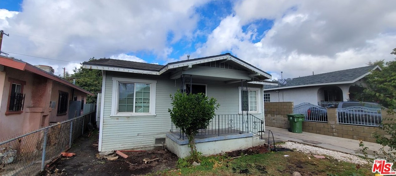 2659 Thorpe Ave, Los Angeles CA  90065-1127 exterior