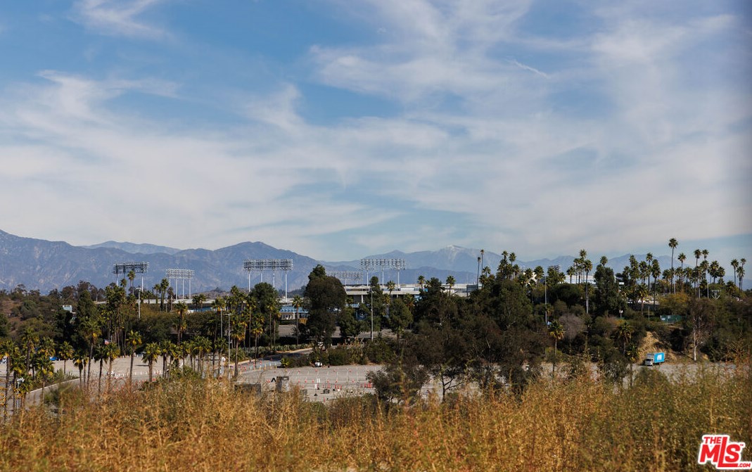 951 Marview Ave, Los Angeles CA  90012-1212 exterior
