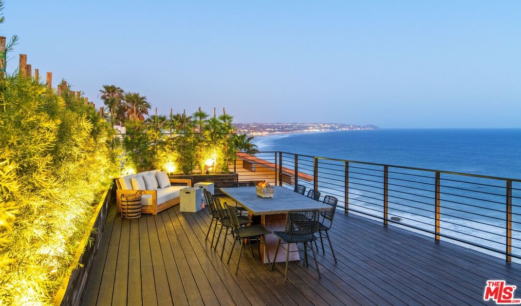 31478 Broad Bch Rd, Malibu CA  90265-2669 exterior