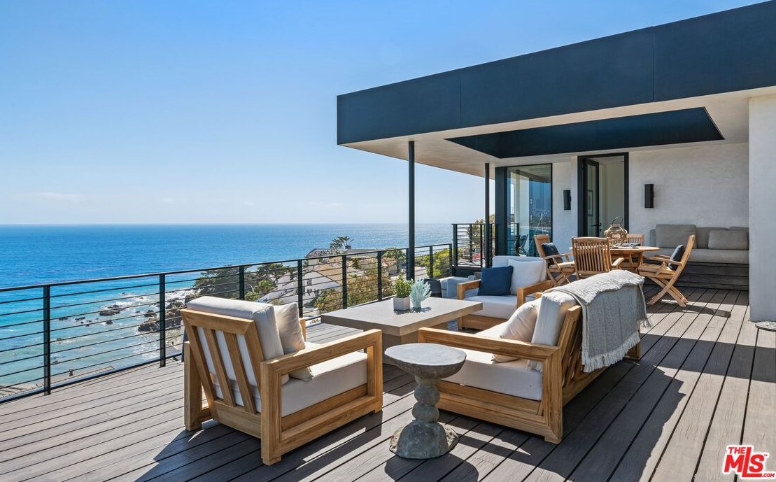 31478 Broad Bch Rd, Malibu CA  90265-2669 exterior