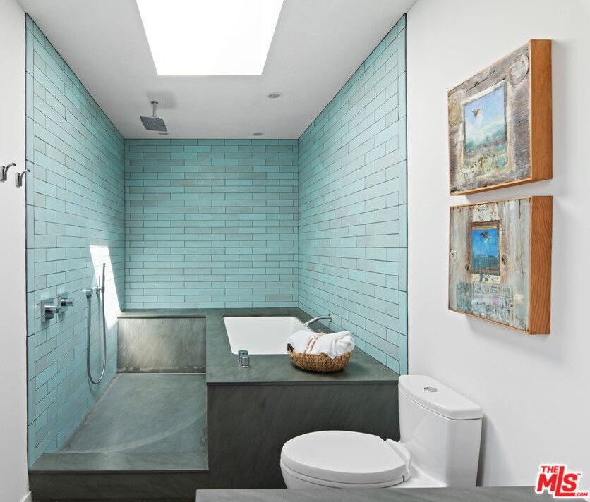 31478 Broad Bch Rd, Malibu CA  90265-2669 exterior