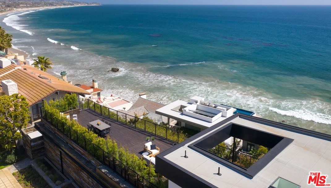 31478 Broad Bch Rd, Malibu CA  90265-2669 exterior