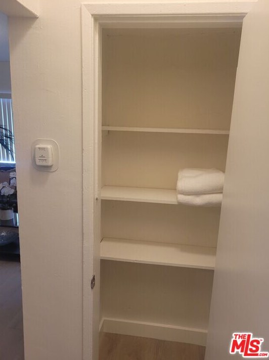 1245 40th Pl, Los Angeles CA 90011-2759 exterior