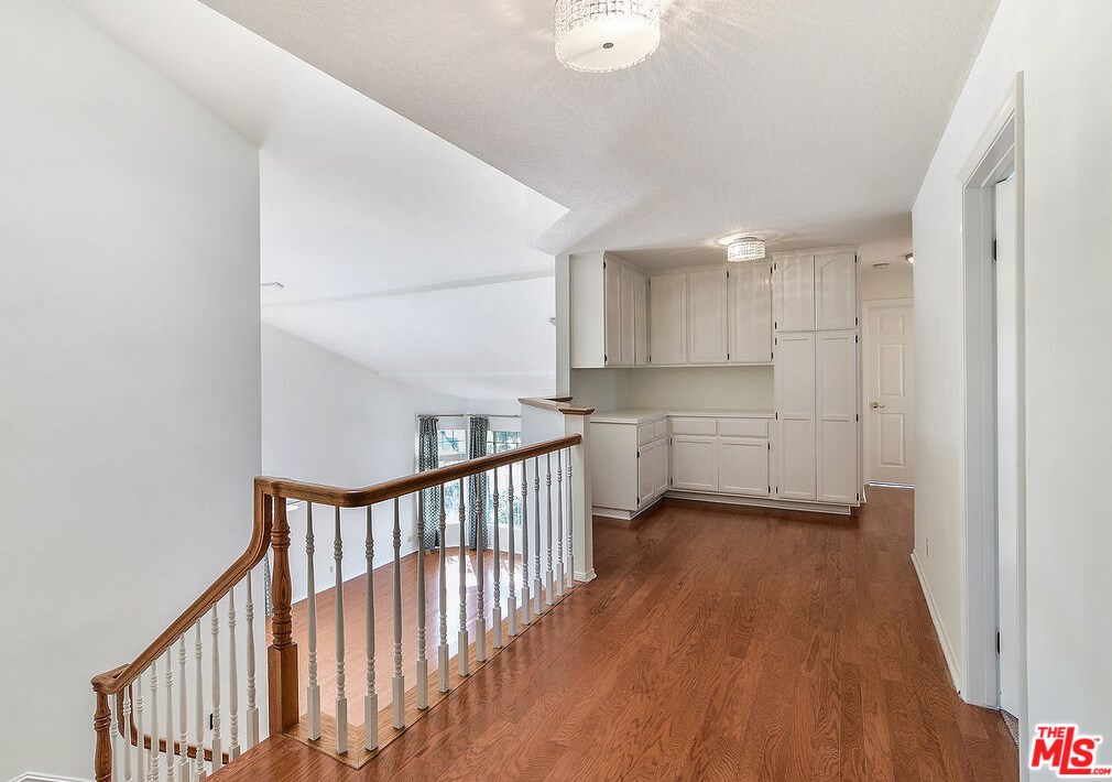 6453 Nancy St, Los Angeles CA  90045-1249 exterior