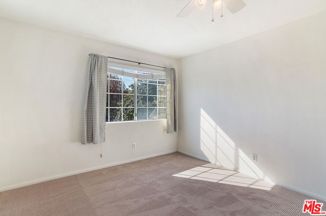 6453 Nancy St, Los Angeles CA  90045-1249 exterior