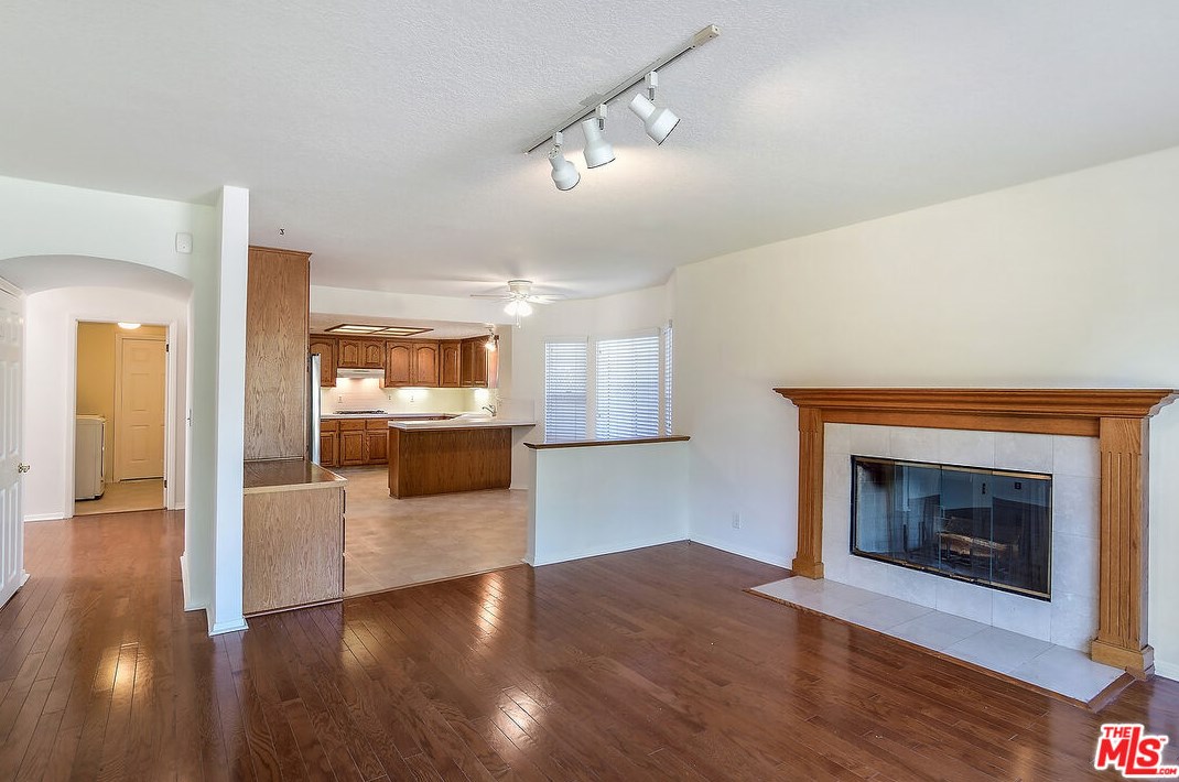 6453 Nancy St, Los Angeles CA  90045-1249 exterior