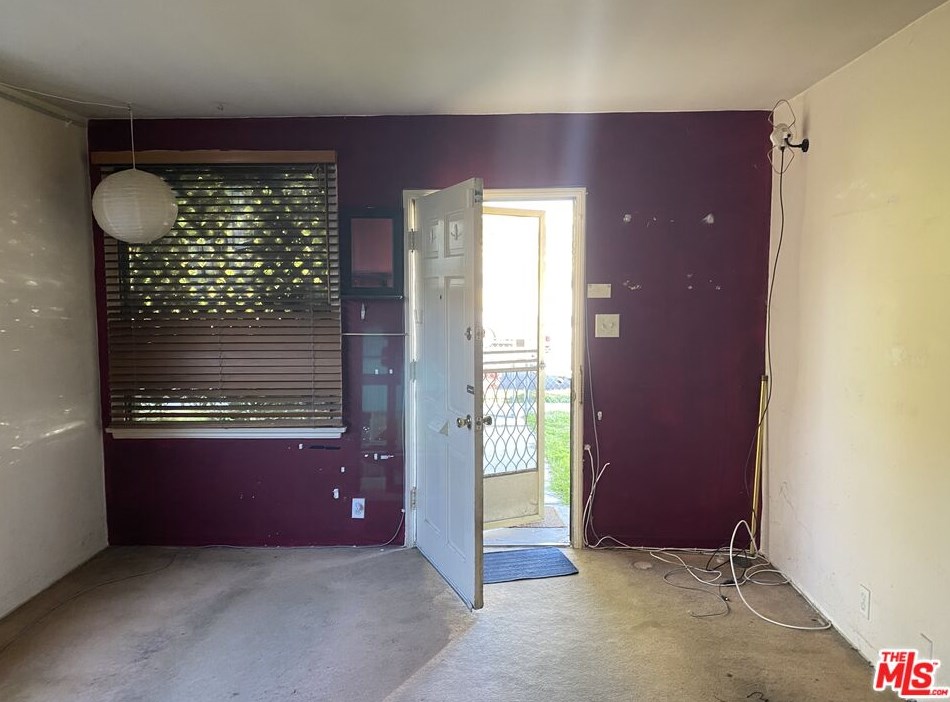 3843 Wade St, Los Angeles CA  90066-4203 exterior