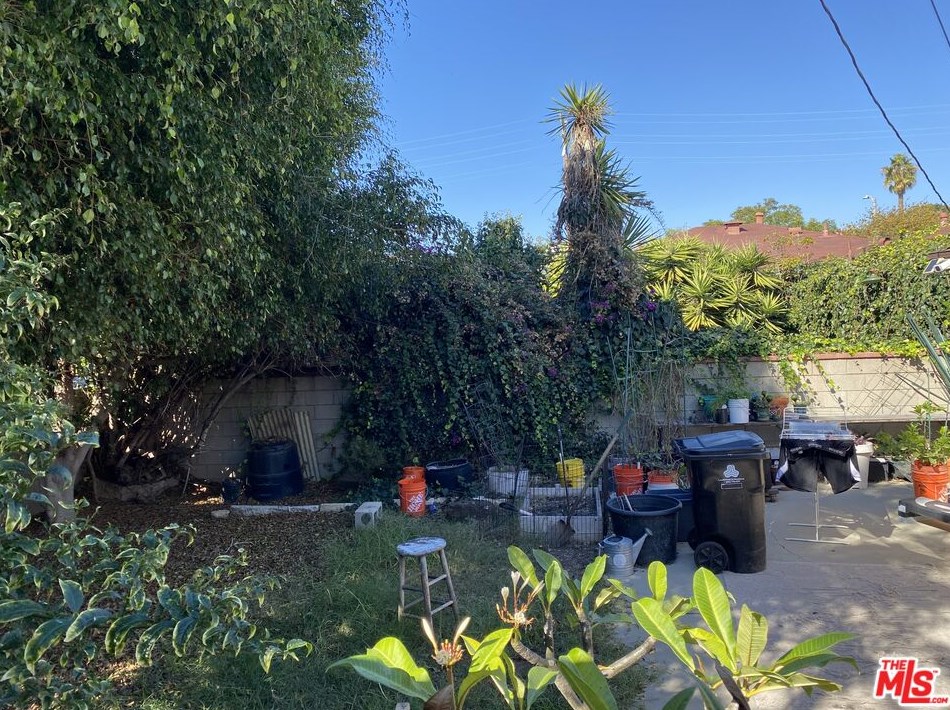3843 Wade St, Los Angeles CA  90066-4203 exterior