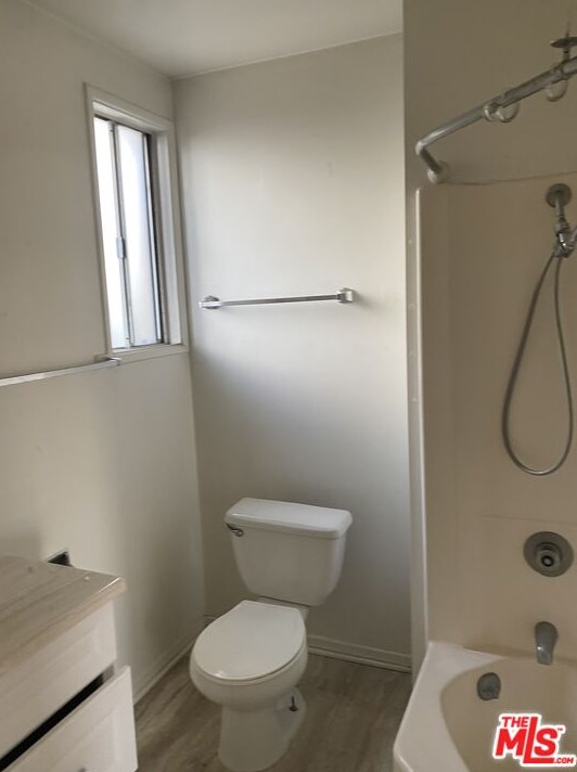 3843 Wade St, Los Angeles CA  90066-4203 exterior