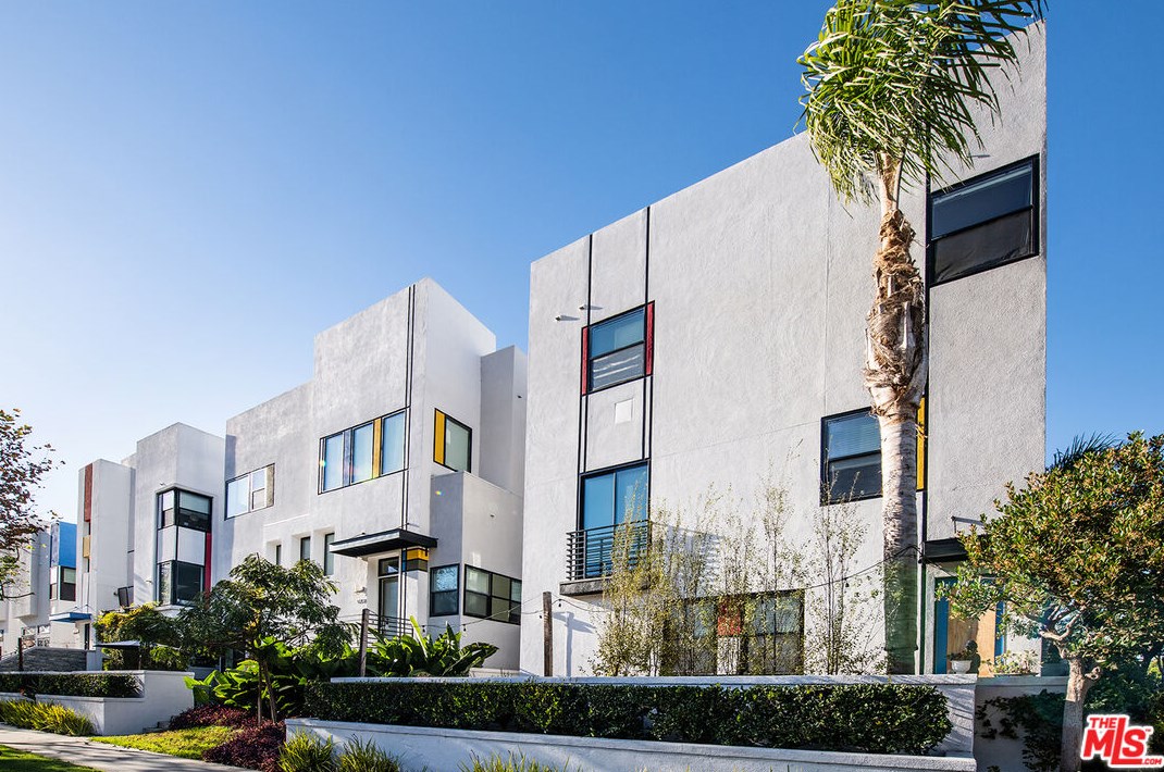 6411 Dawn Crk, Los Angeles CA  90094-2376 exterior