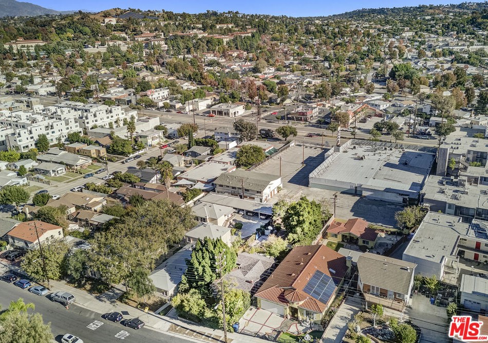 4444 Ellenwood Dr, Los Angeles CA  90041-2623 exterior