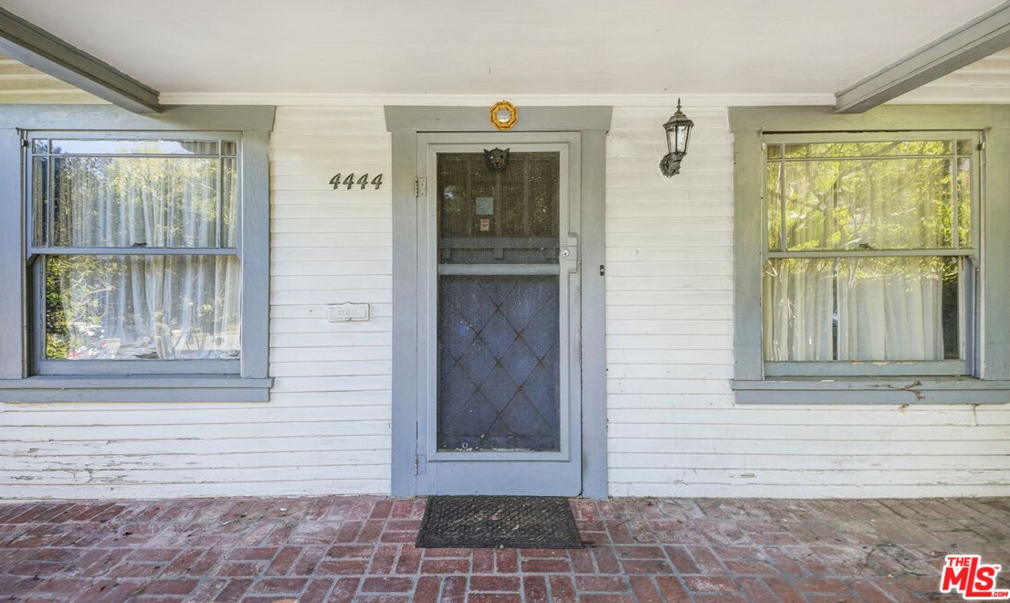 4444 Ellenwood Dr, Los Angeles CA  90041-2623 exterior