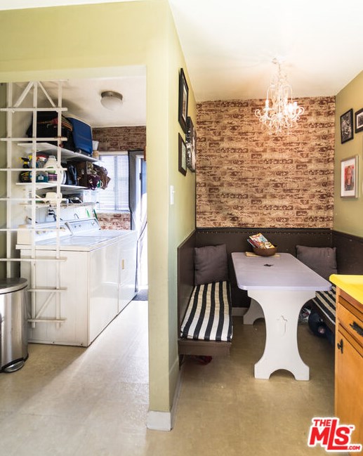 4334 Finley Ave, Los Angeles CA  90027-2812 exterior