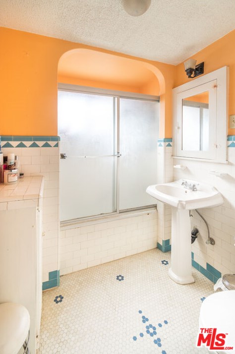 4334 Finley Ave, Los Angeles CA  90027-2812 exterior