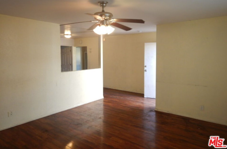 1240 94th St, Los Angeles CA  90044-1917 exterior