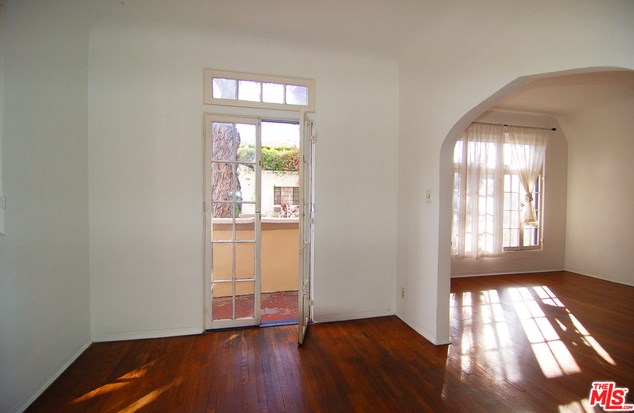 4451 Clarissa Ave, Los Angeles CA  90027-2817 exterior