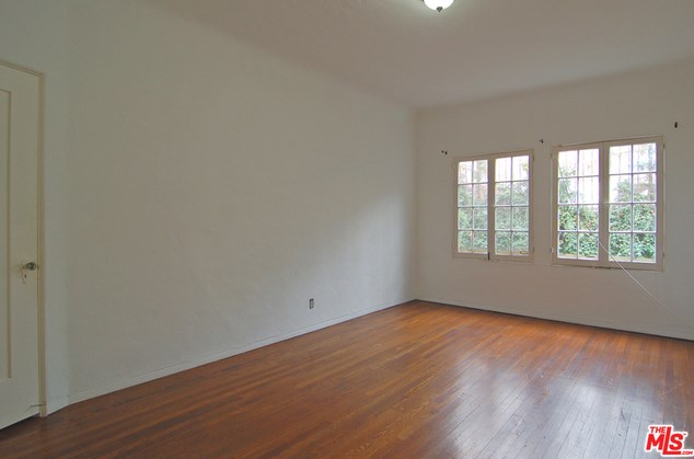 4451 Clarissa Ave, Los Angeles CA  90027-2817 exterior