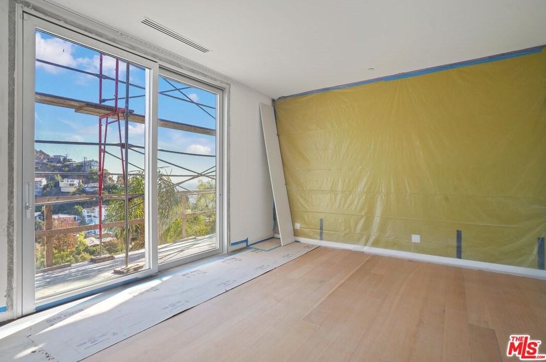 1546 Viewsite Dr, Los Angeles CA  90069-1323 exterior