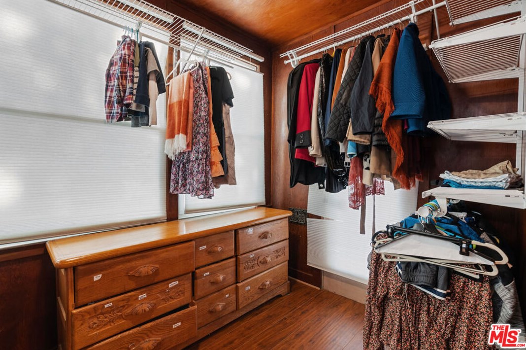 1013 52nd St, Los Angeles CA  90011-4605 exterior